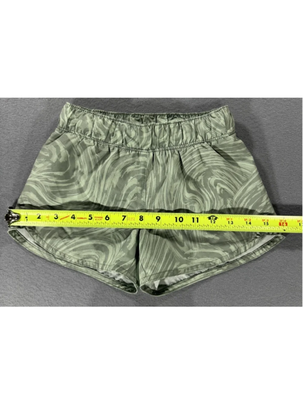 Old Navy Active Girls Green Patterned Shorts with Internal Liner Go-Dry Cool 6-7